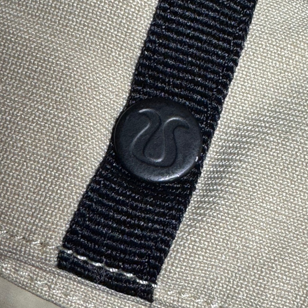 Lululemon Commission Pant Classic Tan Khaki Mens 34x30 Performance Chino - Picture 2 of 8